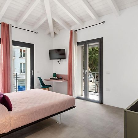 Double D House Bed & Breakfast Olbia Exterior foto